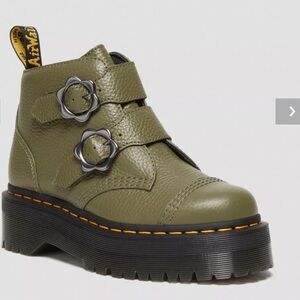 DEVON FLOWER BUCKLE LEATHER PLATFORM BOOTS